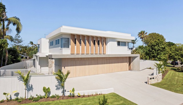 Coastal Luxury Playa Casa Escape - 1 in Warana
