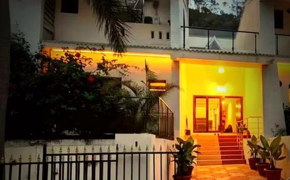 Coastique Villa 10 Min Drive to Rushikonda Beach