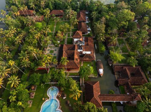 Coconut Lagoon Kumarakom - A CGH Earth Experience