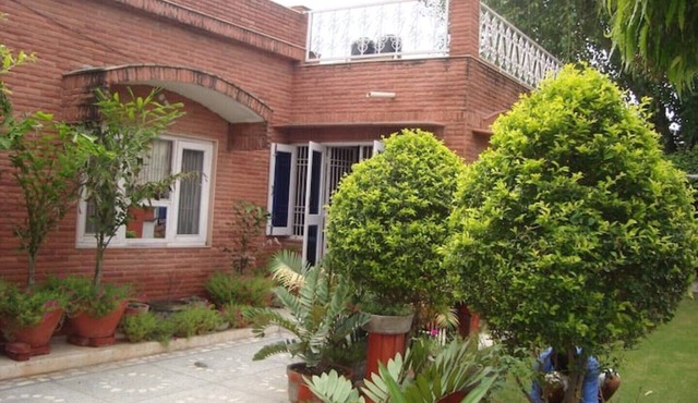 Col Sharma's Homestay A/C Room