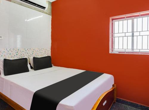 Collection O AVR ROOMS