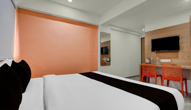 Collection O Hotel Orange Tree