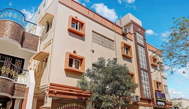 Collection O Orchid Residency Medavakkam