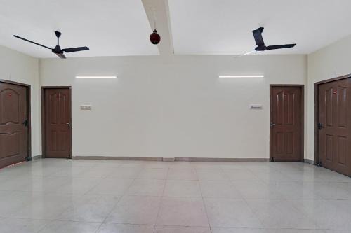 Collection O Senthamizh Residency