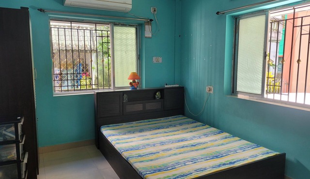 Comfortable stay near Alipore