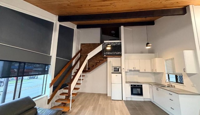 Comfortable Two-Storey Suites for Families and Groups in Taree