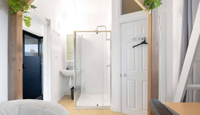 Comfy Studio Loft Suite, Mount Gravatt East in Mount Gravatt East