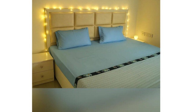 Comfy zone|5 min to metro;PariChowk;ExpoMart;KP