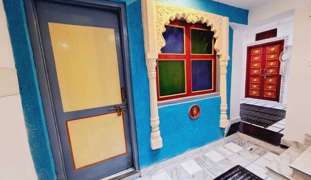 Connecting you with the Heritage & History of Udaipur.