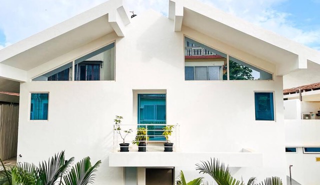 Contemporary 4BHK Villa with Pool near Candolim
