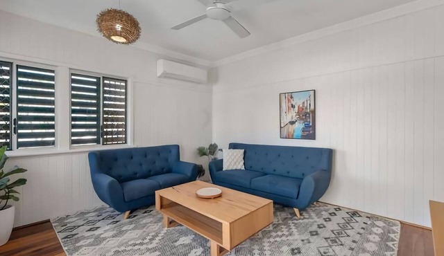 Convenient Location Cosy Home in Garbutt