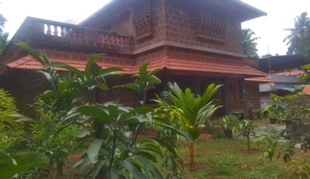 Cool stay in the middle of Kerala where you can wander throguh natural beauty