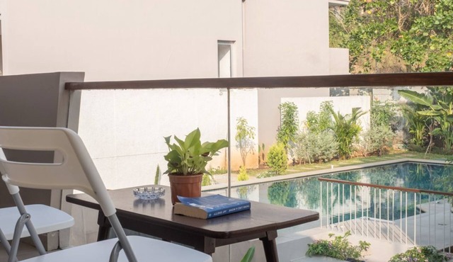 Coral Dip Retreat by Da Alohas, a private plunge pool luxury apartment