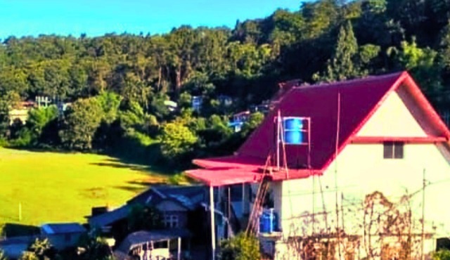 Coral Paradise Homestay hosted by Musician Roshan Mangrati