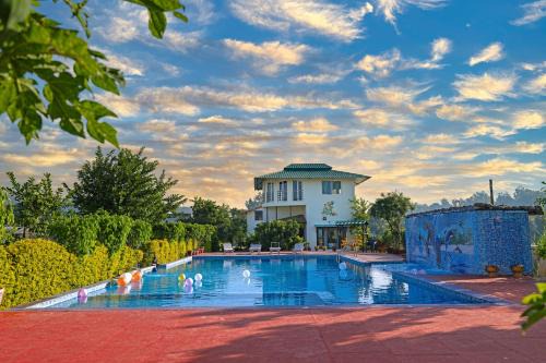 Corbett Treat Resort