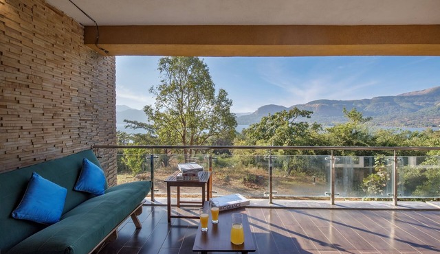 CosmicStays Afita Mohari-Solar Powered Lakehouse