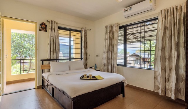 CosmicStays Countryside Panorama-Lakeview Bungalow
