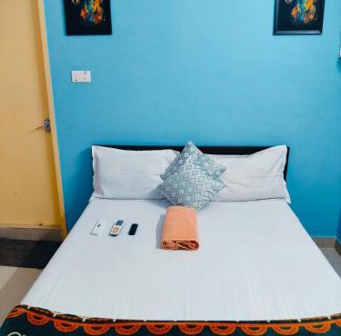 Cosy Homestay Behind Airport, close to DLF & RMZ IT park, MIOT and SRM Hospitals, Trade Center