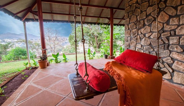 Cosy Homestay by StayVista - A Tranquil Retreat on Cloud 9