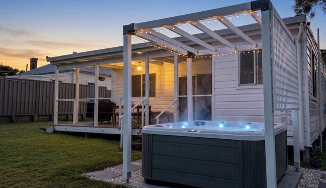 Cosy Hunter Valley Cottage · Hot Tub · Fireplace · Pet Friendly in Aberdare