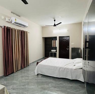 Cosy Stays, 2 Adjacent Apartments in Irinjalakuda