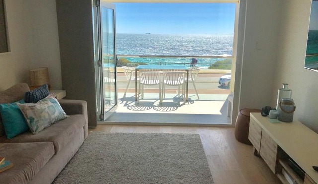 Cottesloe Beachfront Ocean View Apartment in Perth