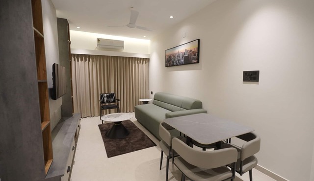 Cozy 2-bedroom apartment in pleasant Mangaluru with AC