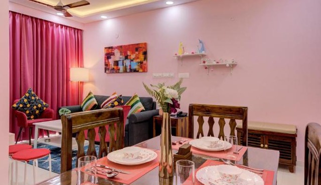 Cozy 2BHK 4km from GOI airport - 15 min to Cansaulim Beach South Goa - Swimming pool access
