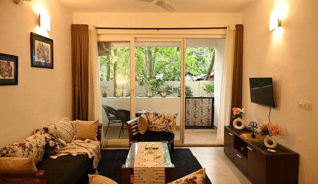 Cozy 2bhk apartment with pool in North goa
