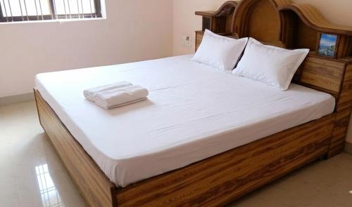 Cozy 2BHK Home Walkable to Narmada Mandir