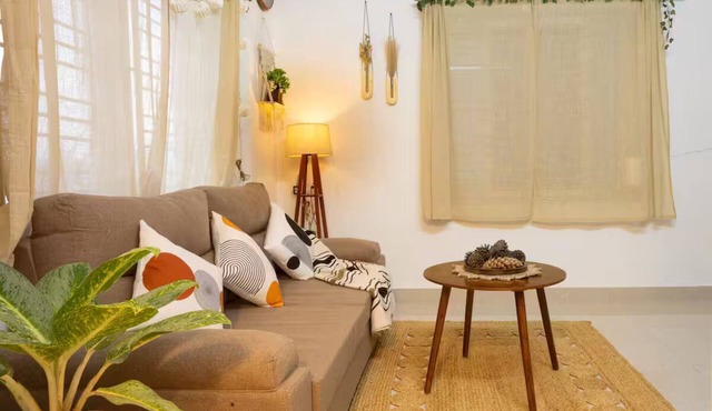 Cozy AC 1 BHK in HSR Layout - Free Snacks + OTT