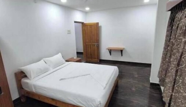Cozy apartment in charming Dindigul with AC/Mymoon service apartment