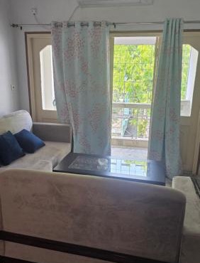 Cozy apartment in jodhpur park, kolkata