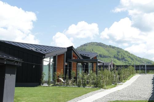 Cozy Cribs Rasnov Aria