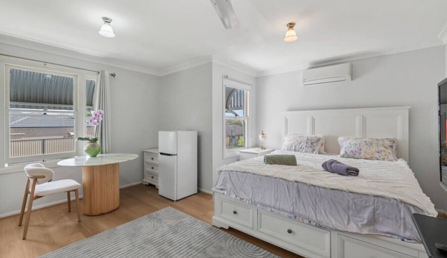 Cozy Master Room | Shared Unit Parking in Springfield Lakes