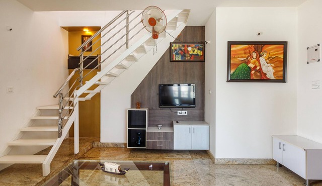 Cozy Penthouse near Brigade WTC/IISC