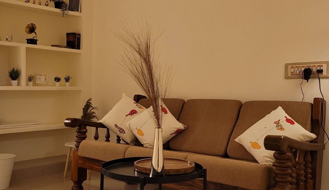 Cozy & Premium 1 BHK Homestay Near DLF & L&T