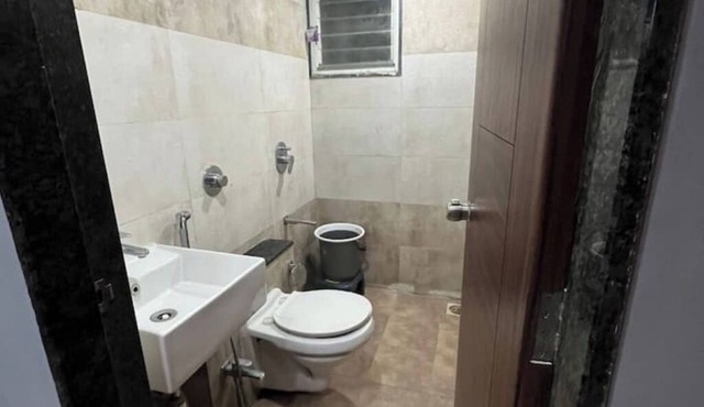 Cozy Riverview 1Bhk House in koregaon park