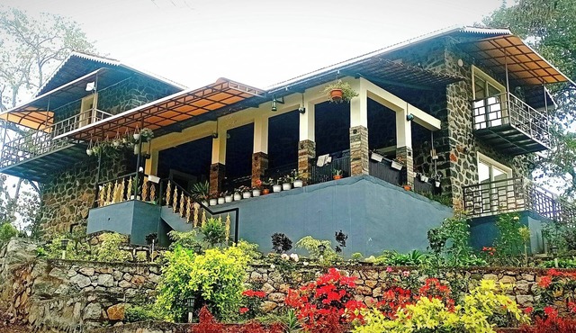 Cozy stone retreat on Hill top. Pet friendly @ Kombai PALLANGI, KODAIKANAL