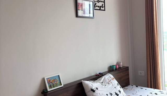 Cozy studio in pleasant Haralur with WiFi, AC and lake View