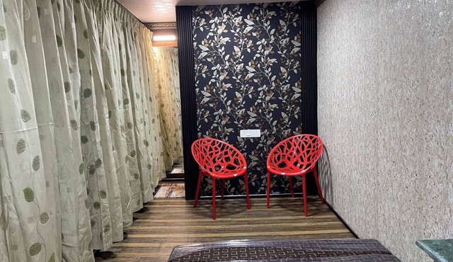 Cozy Well Furnished Cabin, in 200 sq. yds Private Land 2mts to Lovely Sea Beach