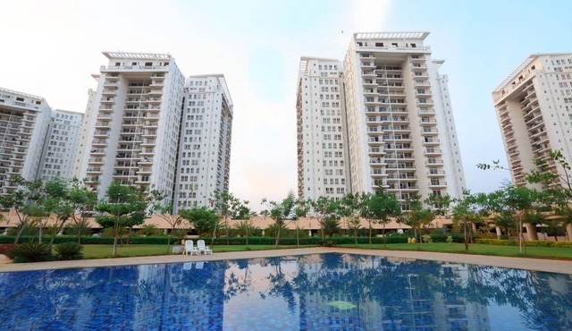 Crest Executive Suites