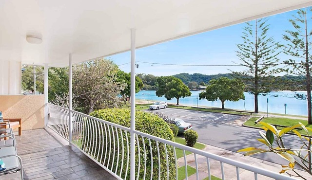 Crystal Waters - Palm Beach Waterfront in Palm Beach