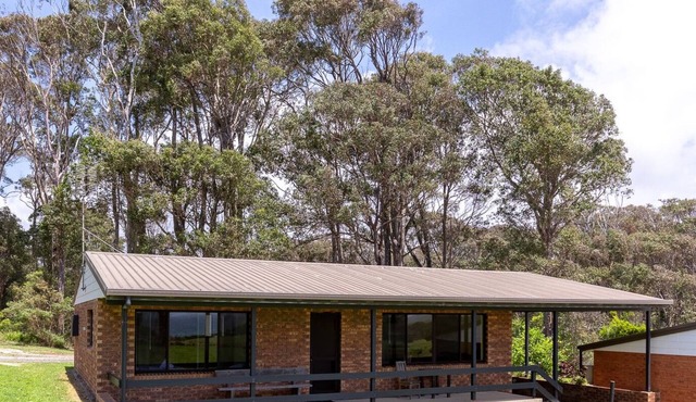 Cuttagee Beach Cottage 5