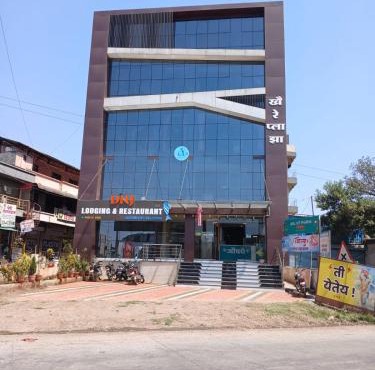 D N J Lodging & Restaurant, Mudhal Titta, Admapur