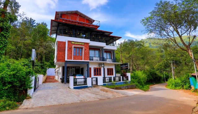 Dakshinakasi Guest House