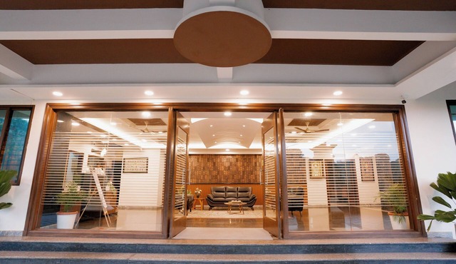 De Royale Montana Hotel and Resorts