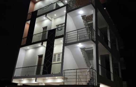 DEEYA Home Stay - A Luxury Family Guest House