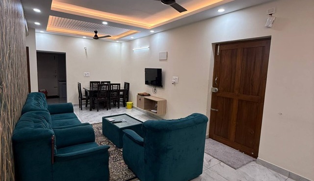 Delightful 1-bedroom Fully furnished Apartment with AC in Frazer Town Bengaluru
