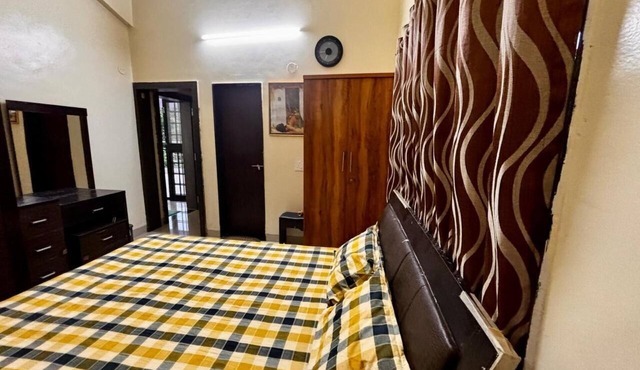 Delightful 3-bedroom bungalow in Girivan, Dongargaon